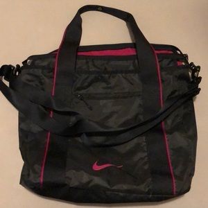 Nike Gym Bag. Bucket Style. Fuchsia and Black.